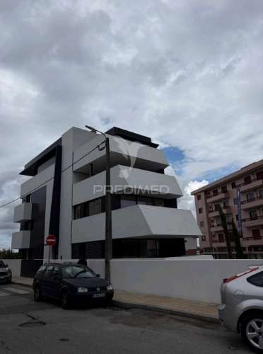 Vende-se t1 novo gondomar s.cosme