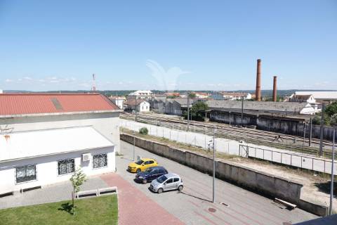 Escritório para arrendamento, .urbanização dos plátanos, em abrantes.