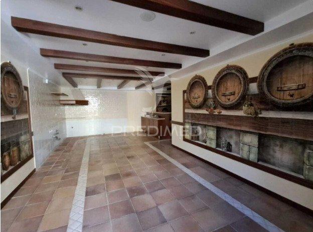 Moradia t6 de luxo com piscina e 4.857m² de terreno em belas | sintra