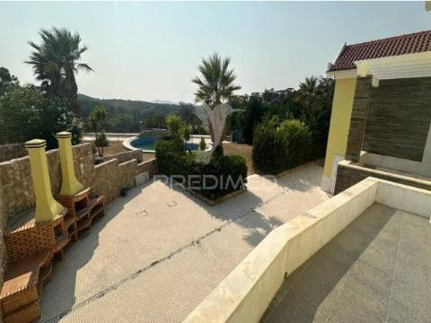 Moradia t6 de luxo com piscina e 4.857m² de terreno em belas | sintra