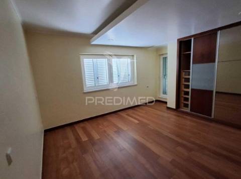 Moradia t6 de luxo com piscina e 4.857m² de terreno em belas | sintra