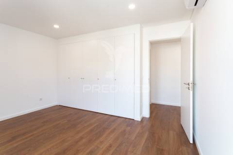 Moradia t4 nova em tires | design contemporâneo | eficiência energética a | zona residencial exclusiva