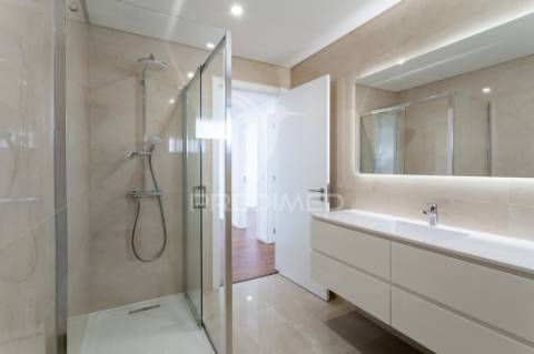 Moradia t4 nova em tires | design contemporâneo | eficiência energética a | zona residencial exclusiva