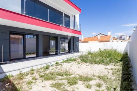 Moradia t4 nova em tires | design contemporâneo | eficiência energética a | zona residencial exclusiva