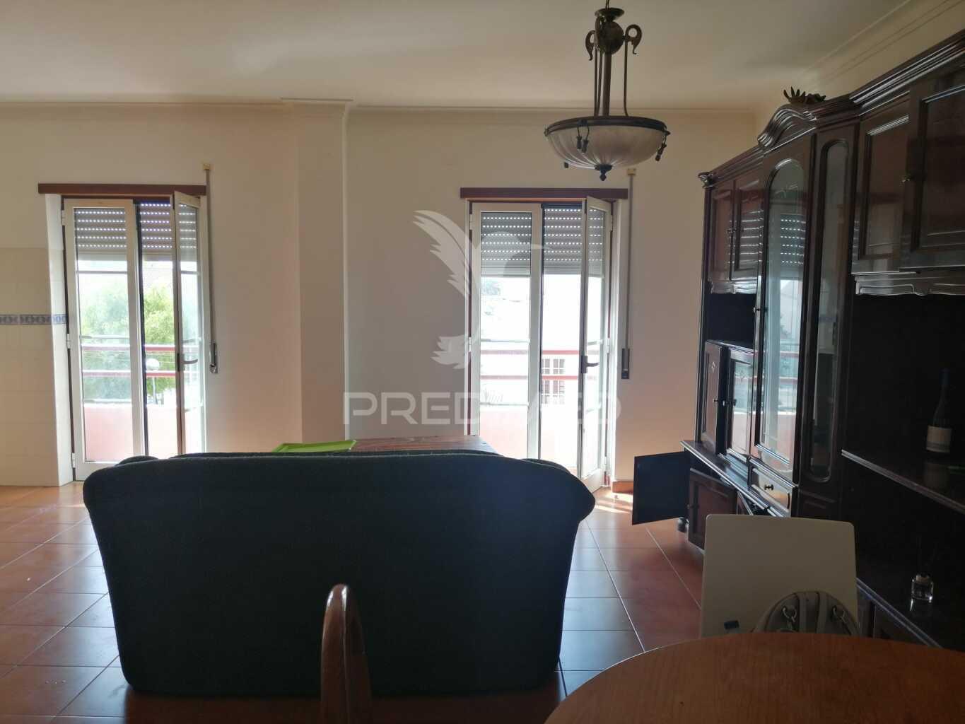 Apartamento t2 - grândola **arrendamento**