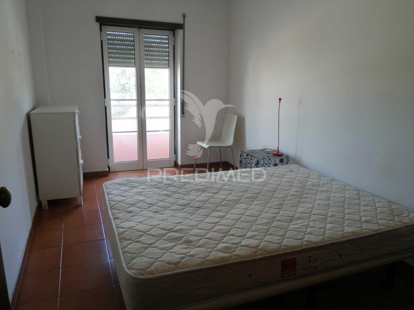 Apartamento t2 - grândola **arrendamento**