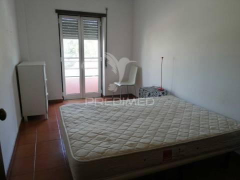 Apartamento t2 - grândola **arrendamento**