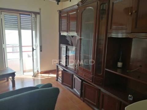 Apartamento t2 - grândola **arrendamento**