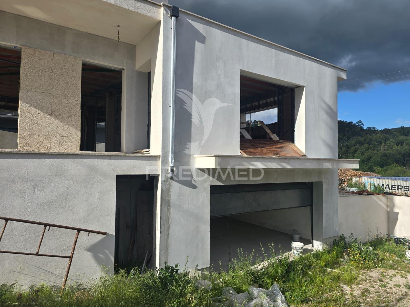 Moradia moderna t3/t4 em revelhe – fafe