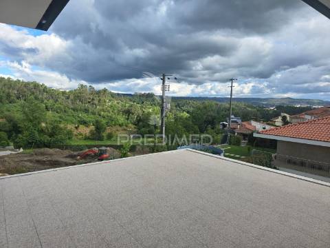 Moradia moderna t3/t4 em revelhe – fafe