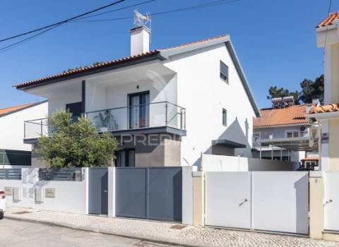 Moradia t3 geminada || quinta do conde