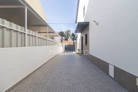 Moradia t3 geminada || quinta do conde