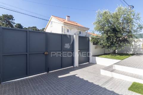 Moradia t3 geminada || quinta do conde