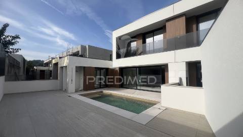 Moradias de luxo t3+1 com piscina - turiz, vila verde (lote-2)