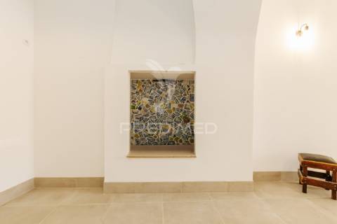 Loja em santa apolónia