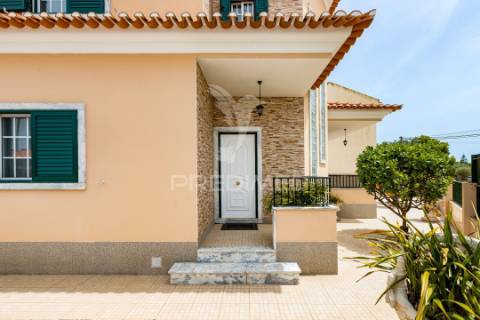 Moradia t3 com logradouro porto alto