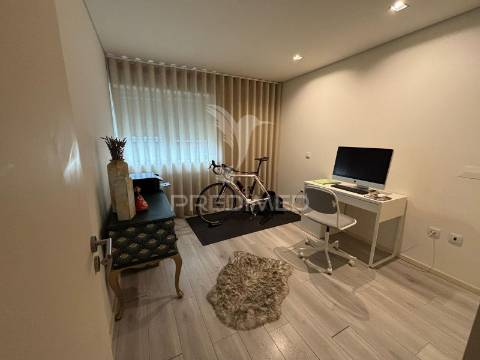 Excelente apartamento t3 em ferreiros-braga