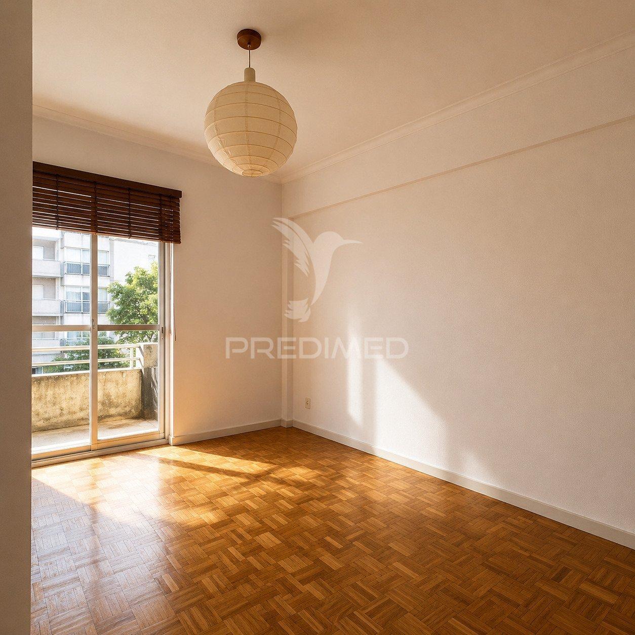 T2 para remodelação | tapada das mercês | vista serra de sintra