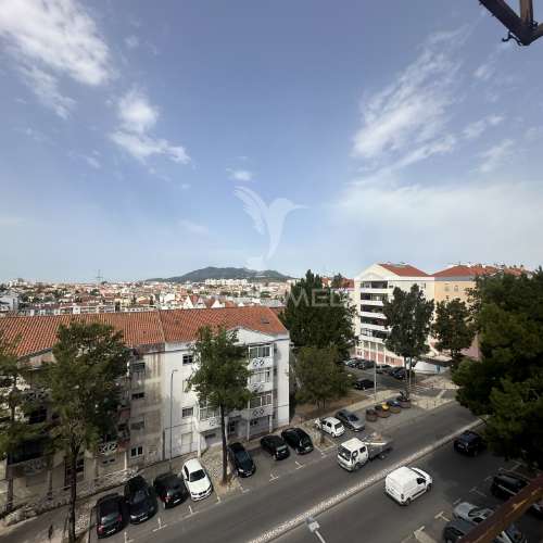 T2 para remodelação | tapada das mercês | vista serra de sintra