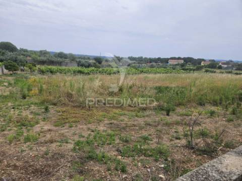 Terreno na entrada de tomar com parcela urbana 1200m2