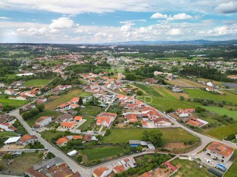 Terreno na póvoa do salgueiro – sangalhos