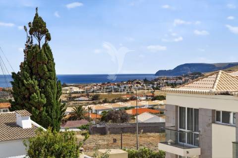 Moradia t4 com vista mar na ilha do porto santo