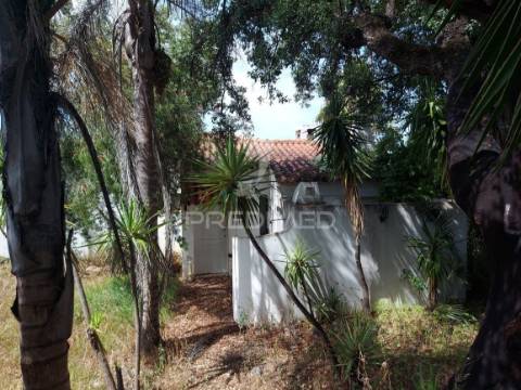 Moradia t2 térrea com piscina em vale navio, albufeira