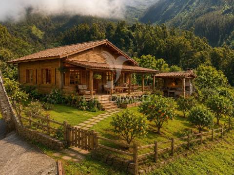 Terreno de sonho na serra de água – 3.000 m² com 2 palheiros de natureza pura na madeira