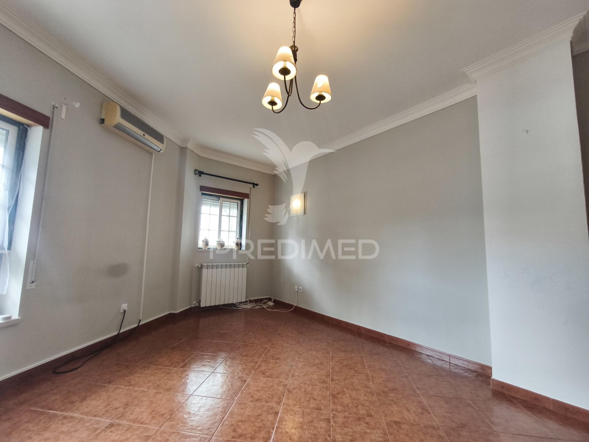 Apartamento r/c t3 | vila nova da barquinha - santarém