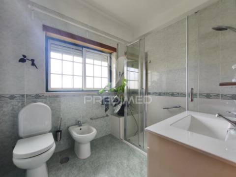 Apartamento r/c t3 | vila nova da barquinha - santarém
