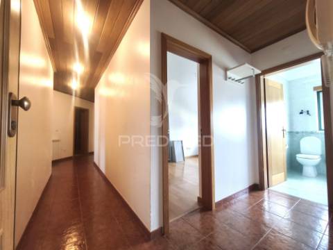 Apartamento r/c t3 | vila nova da barquinha - santarém