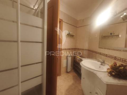 Apartamento r/c t3 | vila nova da barquinha - santarém