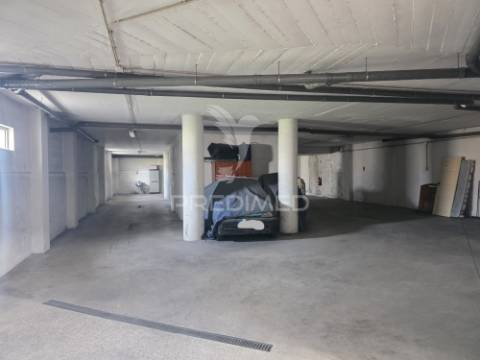 Apartamento r/c t3 | vila nova da barquinha - santarém