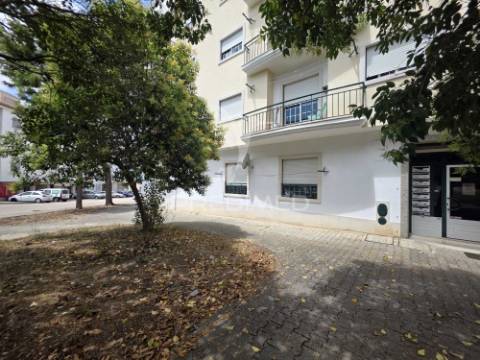 Apartamento r/c t3 | vila nova da barquinha - santarém