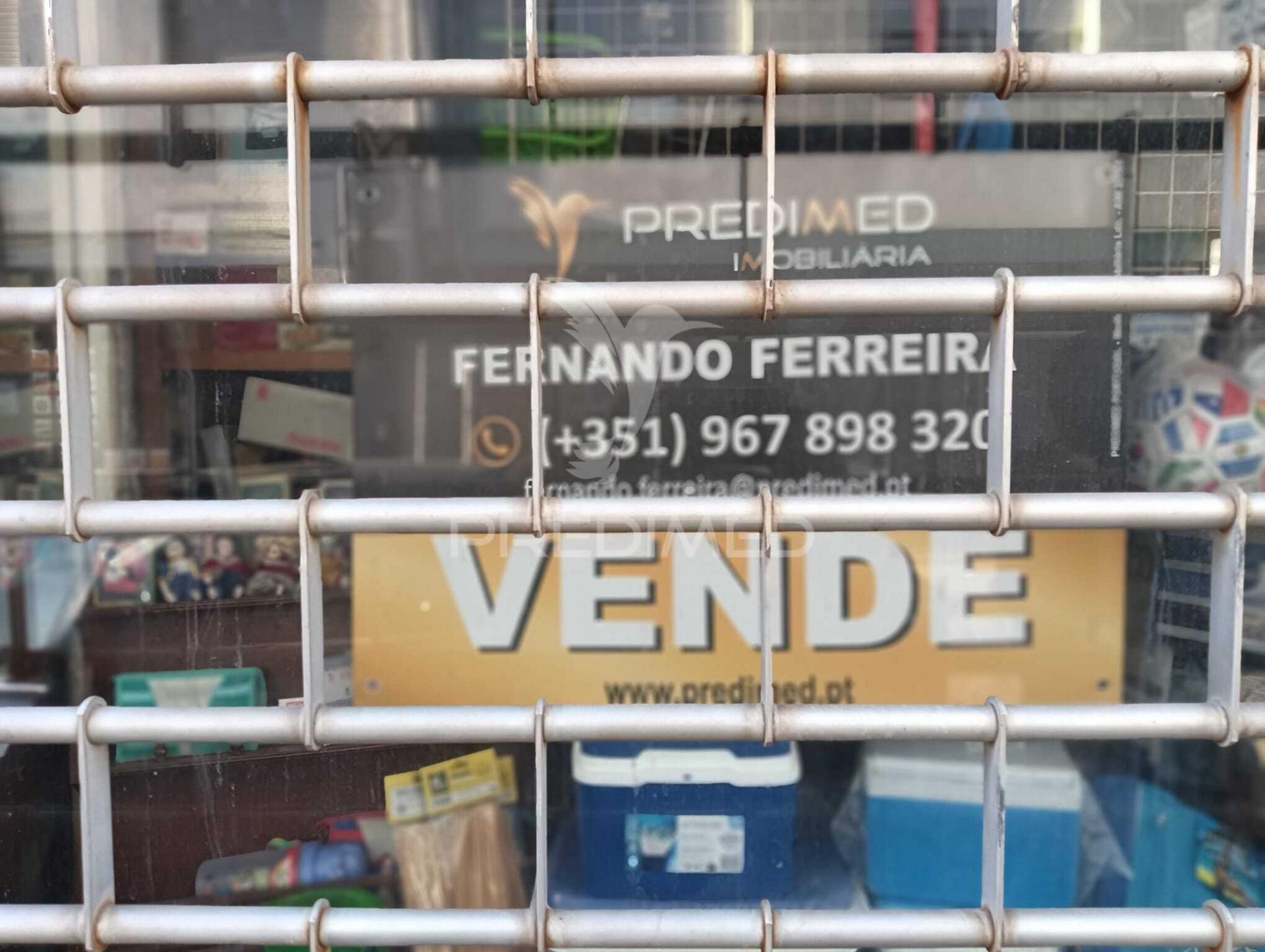 Trespasse de loja r/ch c/ boa montra