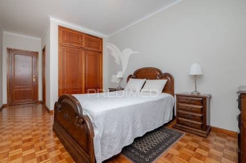 Apartamento tipologia t3 centro de barcelos, junto ao ipca