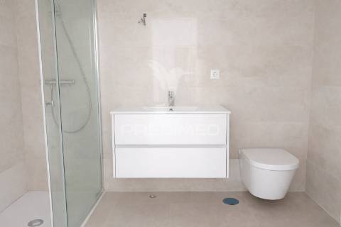 Apartamento t2 duplex novo com terraço na cobertura | esgueira, aveiro
