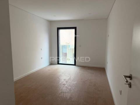 Apartamento t2 duplex novo com terraço panorâmico | esgueira, aveiro