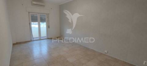 Apartamento t2 em alhandra
