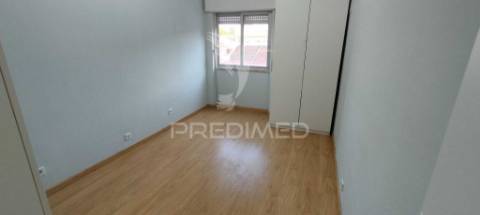 Apartamento t2 em alhandra