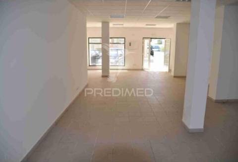 Loja comercial com 77m² no centro da figueira da foz