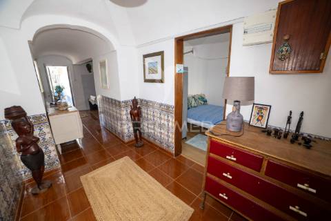 Moradia t3 térrea com quintal e garagem