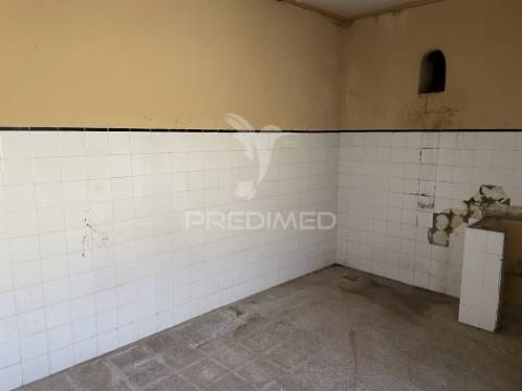 Casa restauro com projeto aprovado - tougues