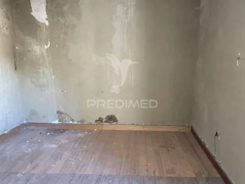 Casa restauro com projeto aprovado - tougues