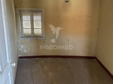 Casa restauro com projeto aprovado - tougues
