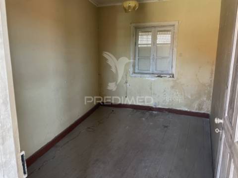 Casa restauro com projeto aprovado - tougues