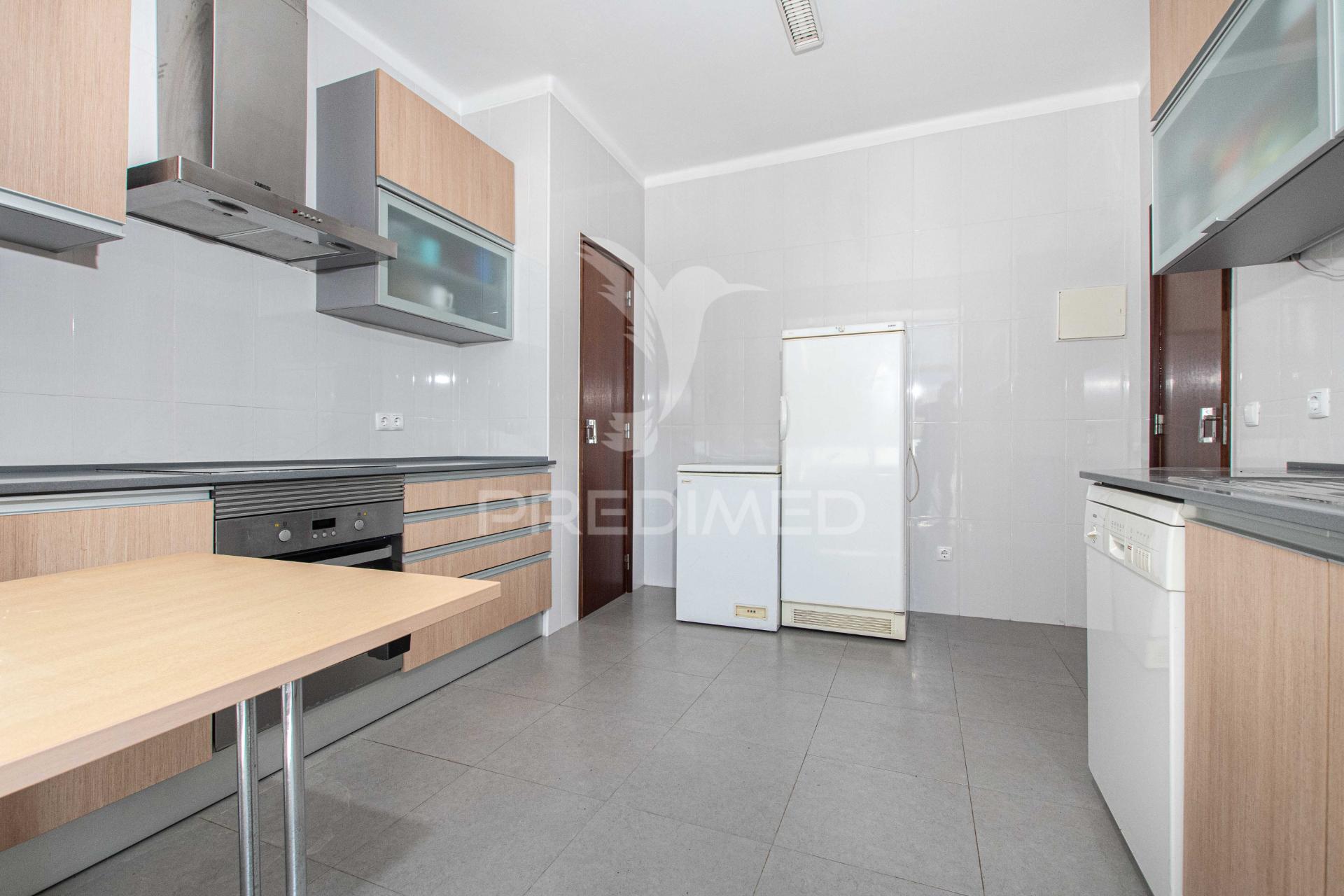 Apartamento t2 azambuja