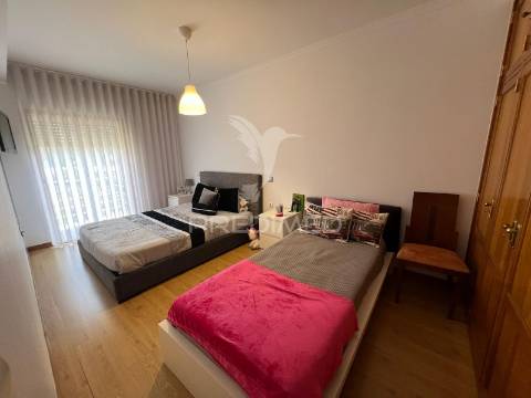 Apartamento t2 | trofa | junto à estação de comboios e variante