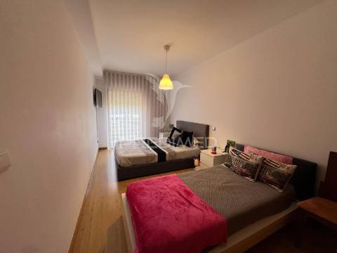 Apartamento t2 | trofa | junto à estação de comboios e variante