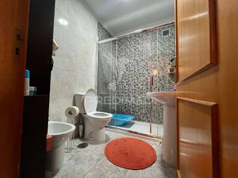 Apartamento t2 | trofa | junto à estação de comboios e variante